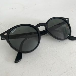 Ray-Ban Round